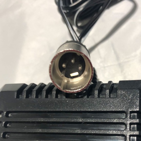 Oxford Classic 4 Pin Charger